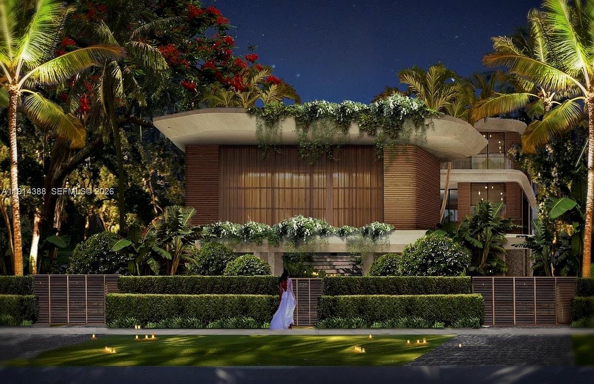 Six-bedroom waterfront home